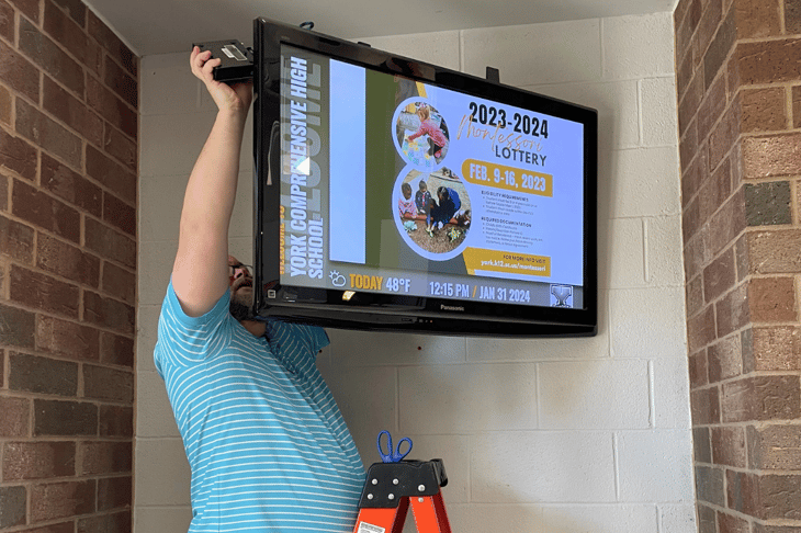 Rise Vision media player installation at York School District One